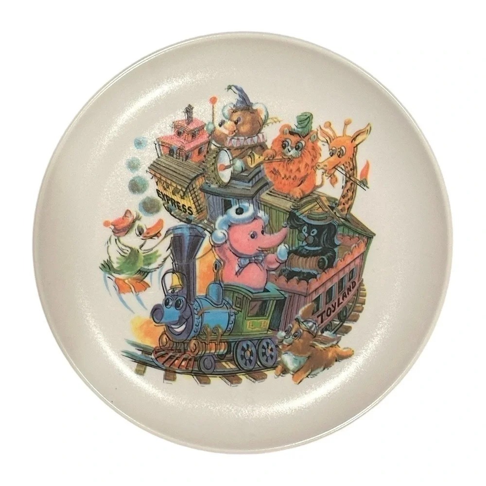 Lot of 2 Vintage Graduating Melmac Rainboware Children’s Plates